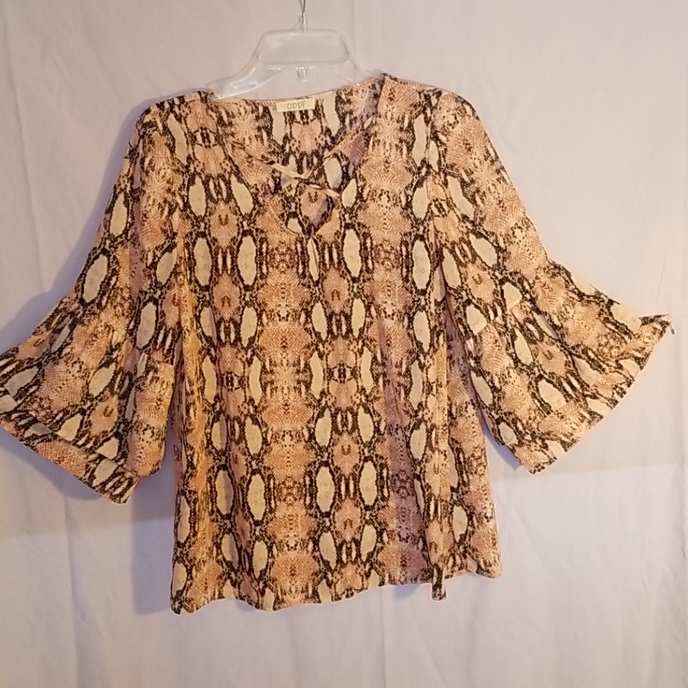 Criss cross v-neck blouse